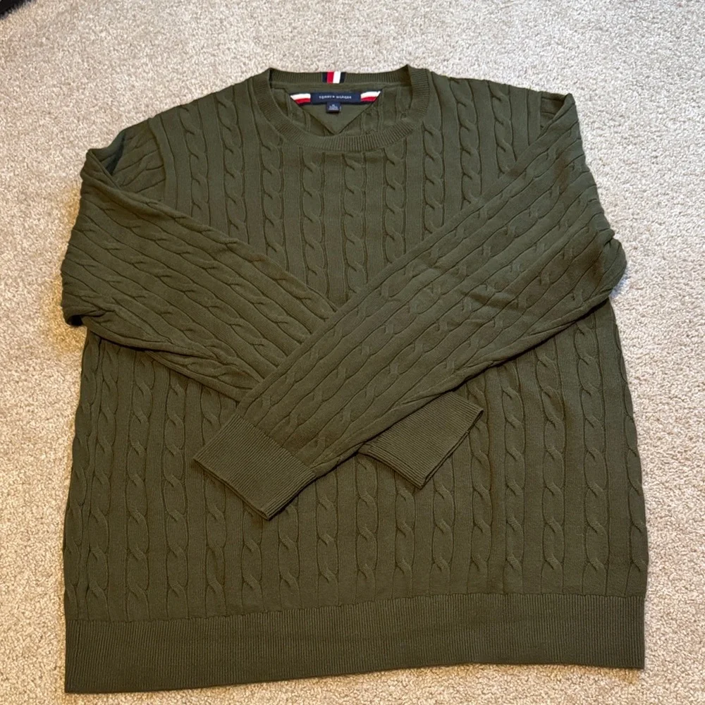 NWOT Tommy Hilfiger olive cable knit sweater, size XL